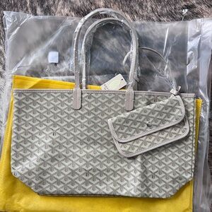 Faux goyard with matching pouch